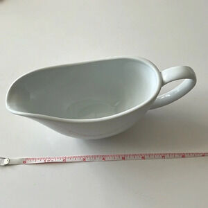 White Gravy Boat the cellar whitewear